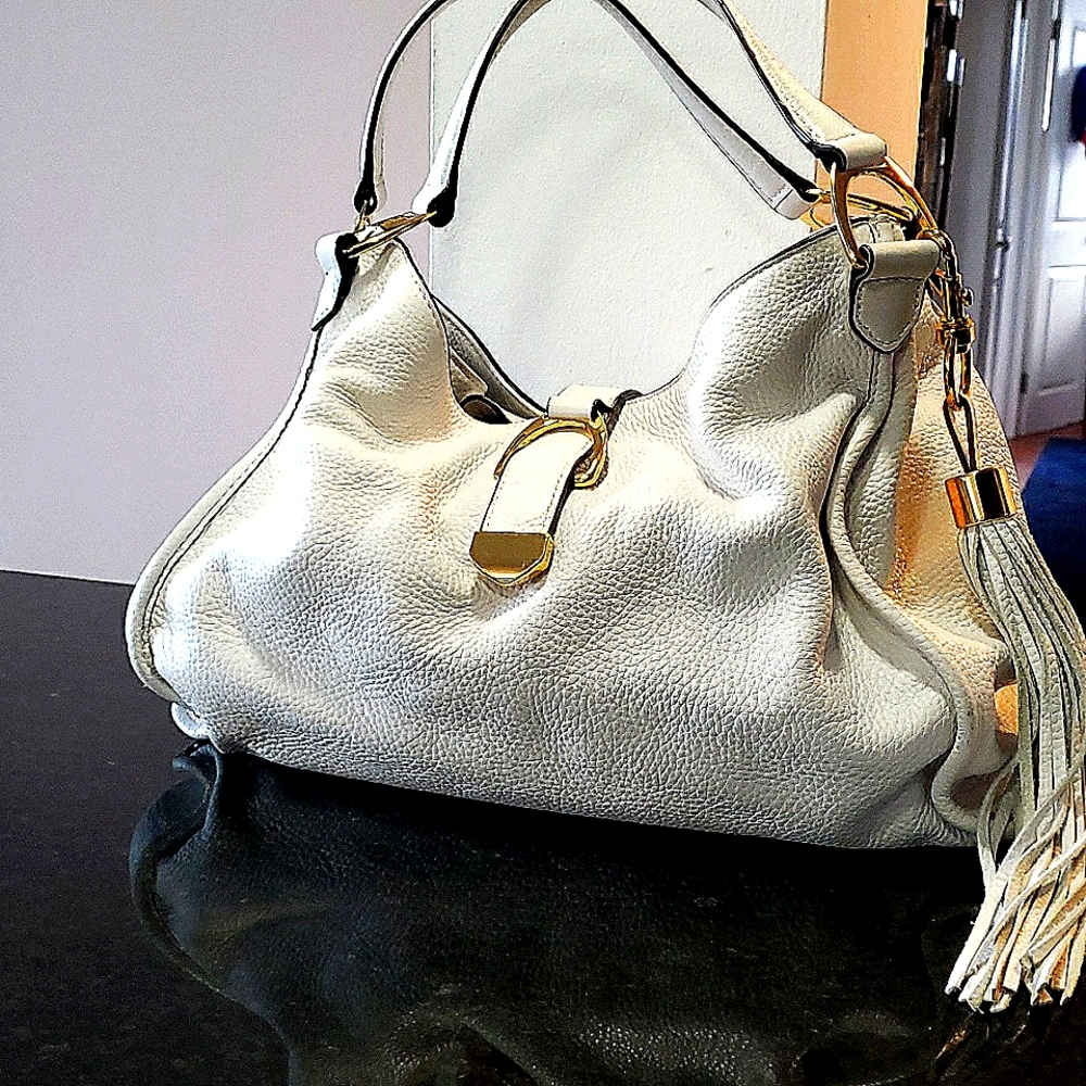 Gilli satchel in white